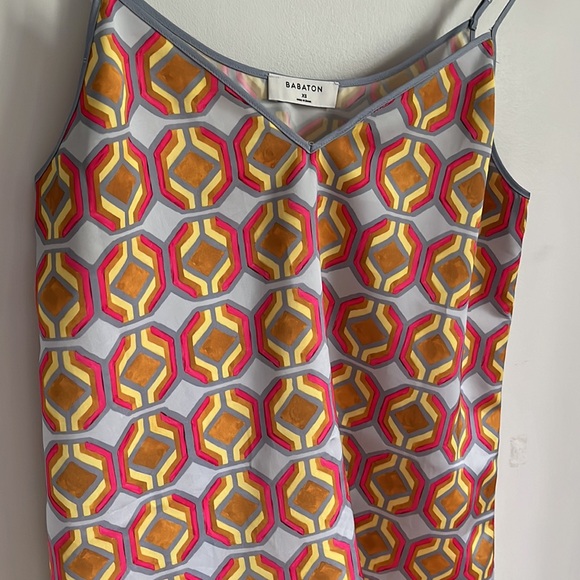 Aritzia Babaton Everly Hot Pink Soft Blue V Neck Camisole XS - Picture 3 of 13